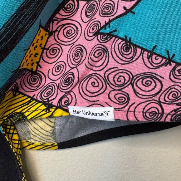 DISNEY PARKS HER UNIVERSE Sally Tie Front Crop Top Womens M Medium Shirt Buttons - Picture 6 of 8
